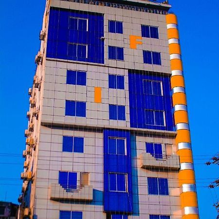The Alina Hotel & Suites Читтагонг Экстерьер фото