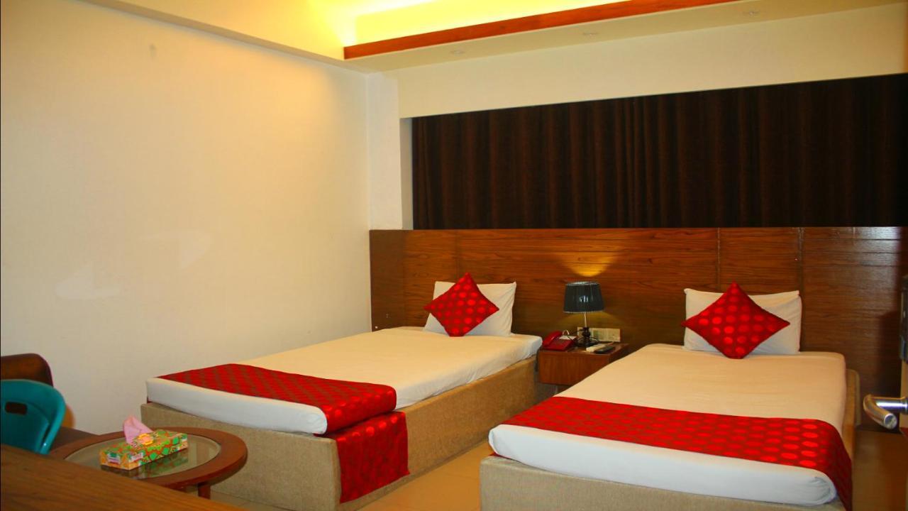 The Alina Hotel & Suites Читтагонг Экстерьер фото